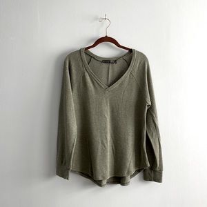 Potter’s Pot Size M Sage Green Long Sleeve